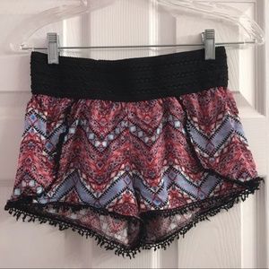 No Boundaries Boho Design Shorts M 7-9